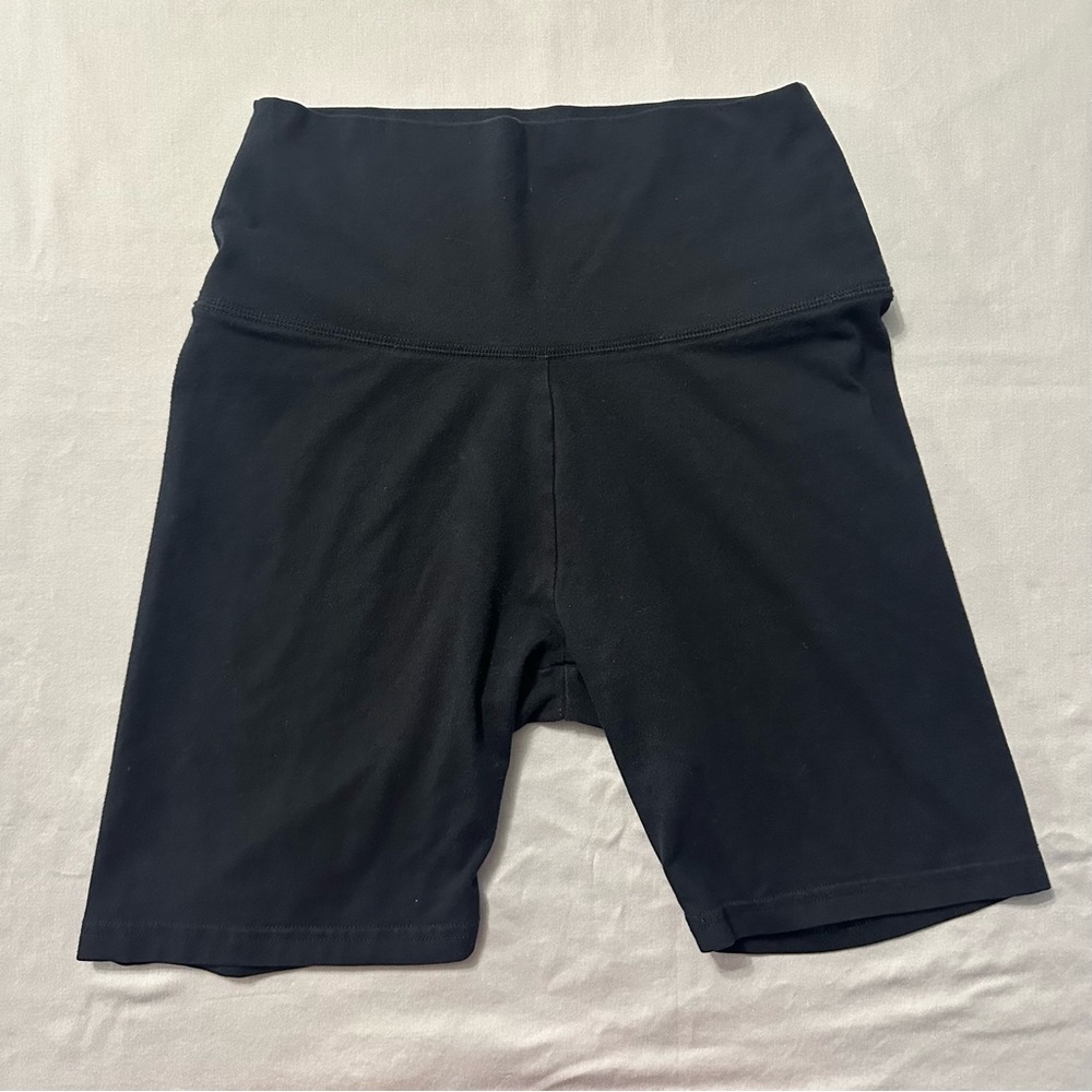 Aerie Chill Play Move High Rise Shorts Black Size M